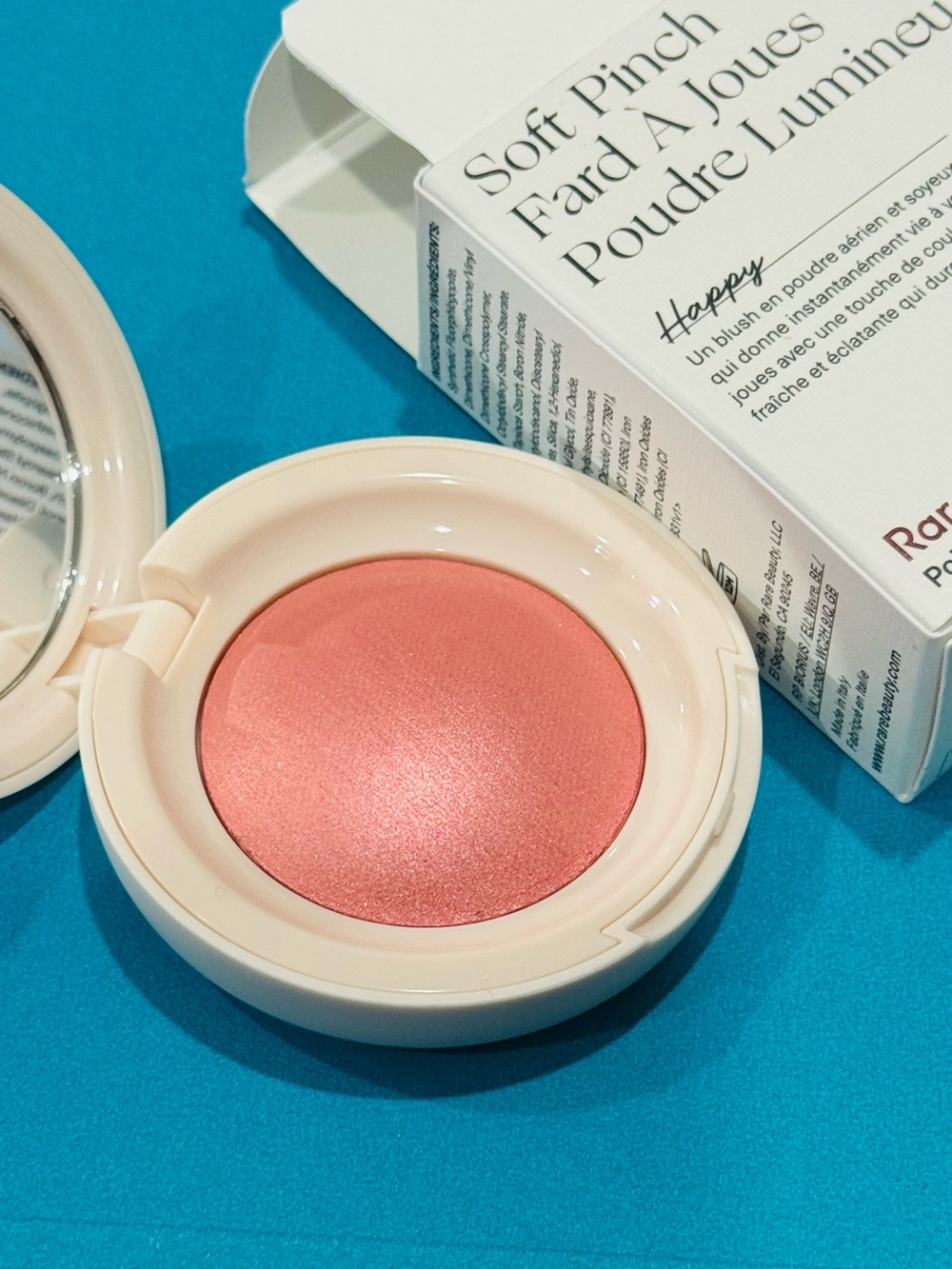 Rare beauty soft pinch luminous powder, blush, in happy
